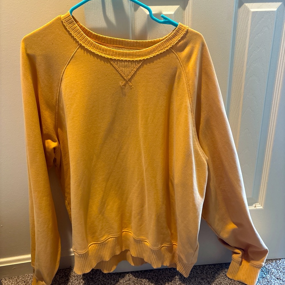 Large orange crew neck American Eagle